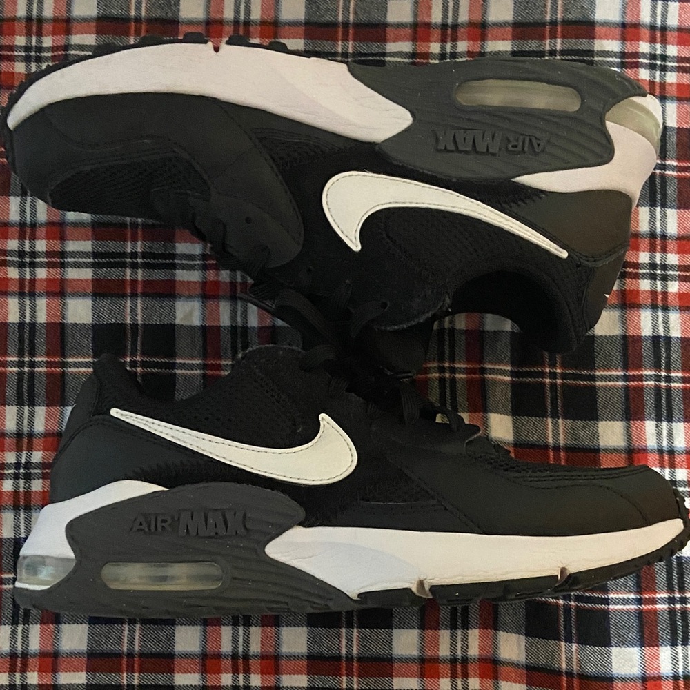 Nike Air Max Black and White Athletic Shoes